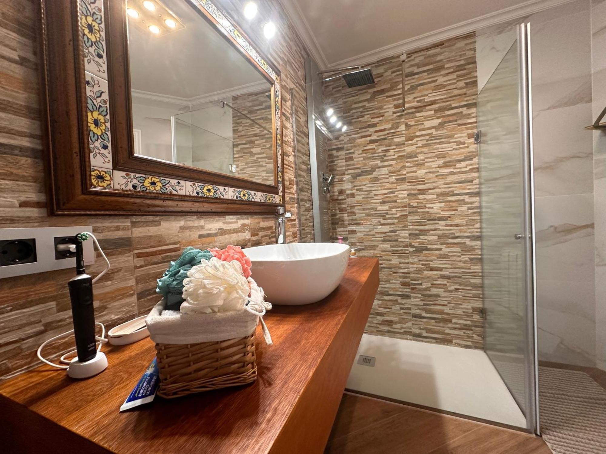 Atico Exclusivo Y Centrico En Peregrina Apartment Pontevedra Exterior photo